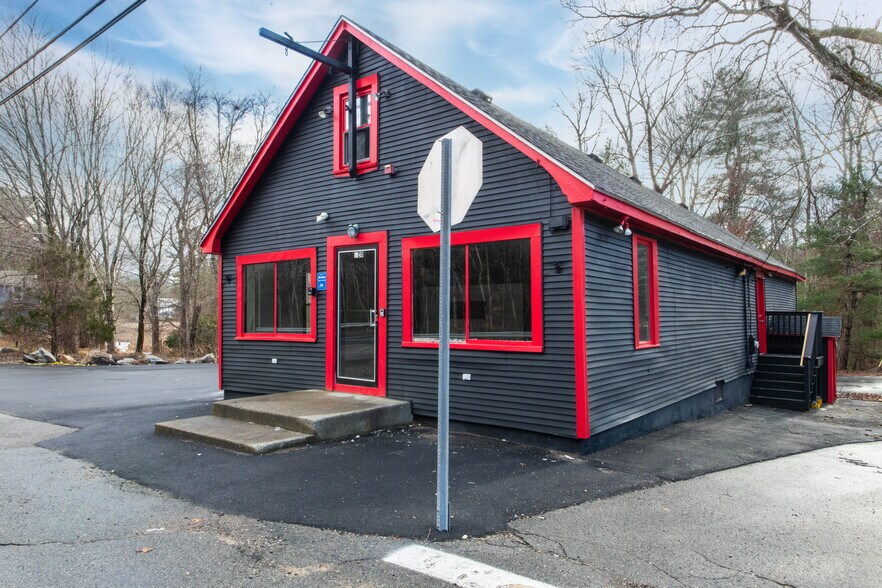 More Photos Of 120 Danielson Pike, Foster Freestanding For Sale