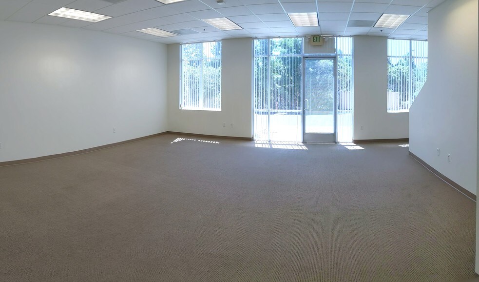 More Photos Of 1116 Cadillac Ct, Milpitas Flex For Lease