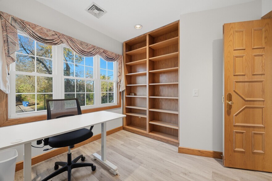 More Photos Of 123 Elm St, Old Saybrook Medical For Sale