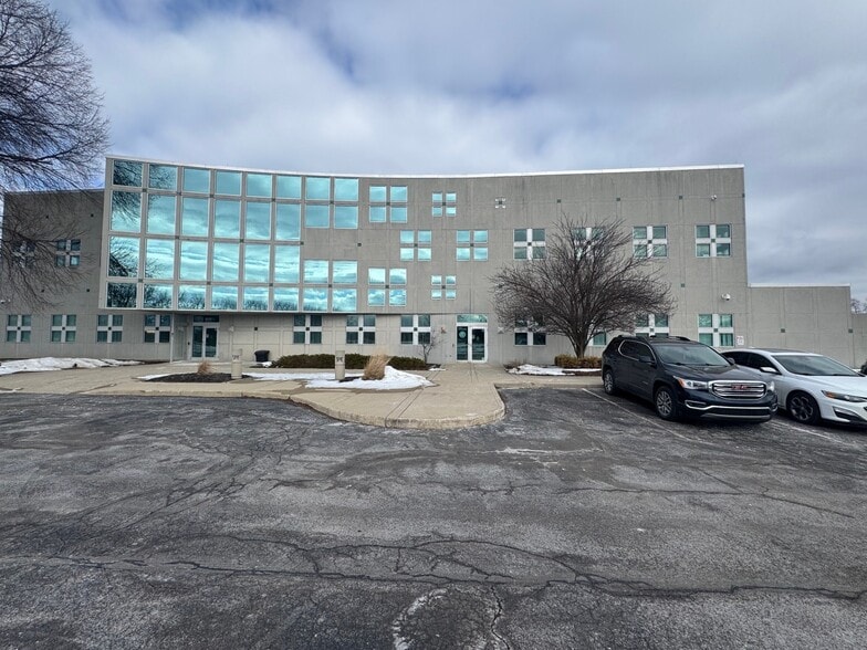 Primary Photo Of 2595 Arlington Ave, Toledo Medical For Lease
