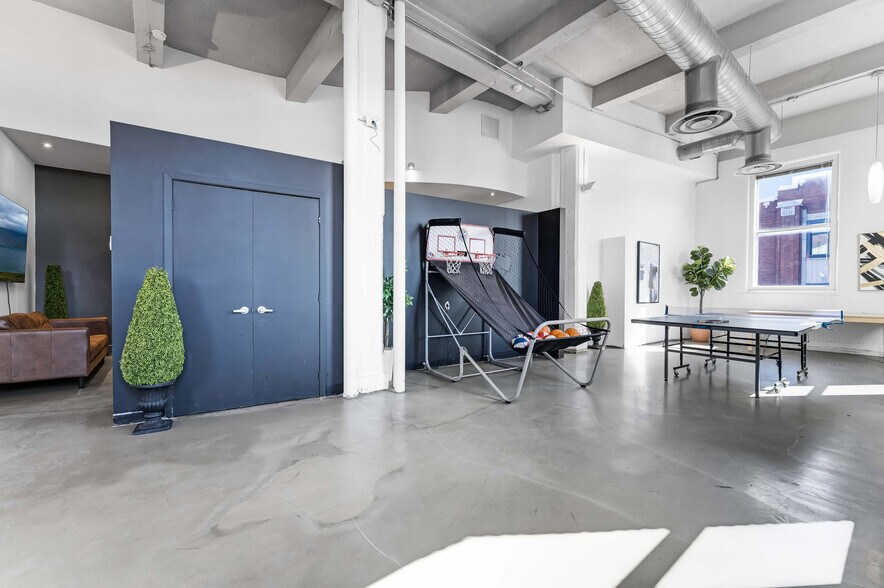 More Photos Of 43-45 Eccles St, Ottawa Office For Sale