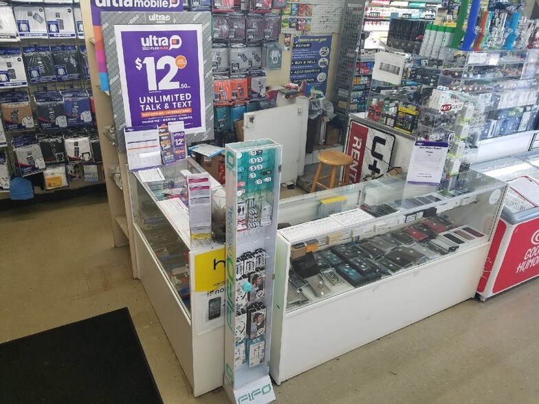 More Photos Of 9834-9850 Sandalfoot Blvd, Boca Raton Restaurant For Lease