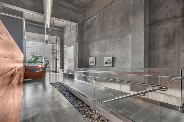 More Photos Of 500-530 S Hewitt St, Los Angeles Apartments For Lease