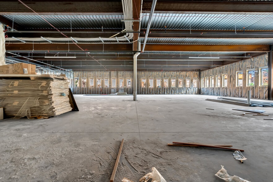 More Photos Of 705 Brewers Bridge Rd, Jackson Office For Lease