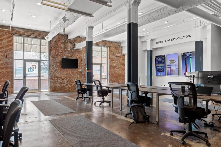 More Photos Of 246 E 11th St, Chattanooga Apartments For Lease