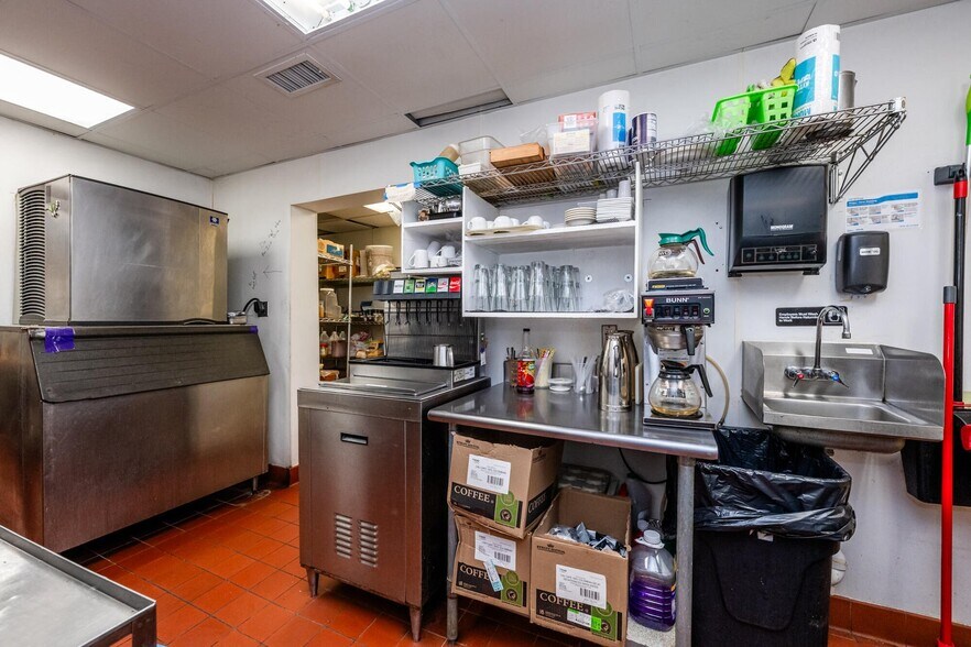 More Photos Of 16409 Red Arrow Hwy, Union Pier General Retail For Sale