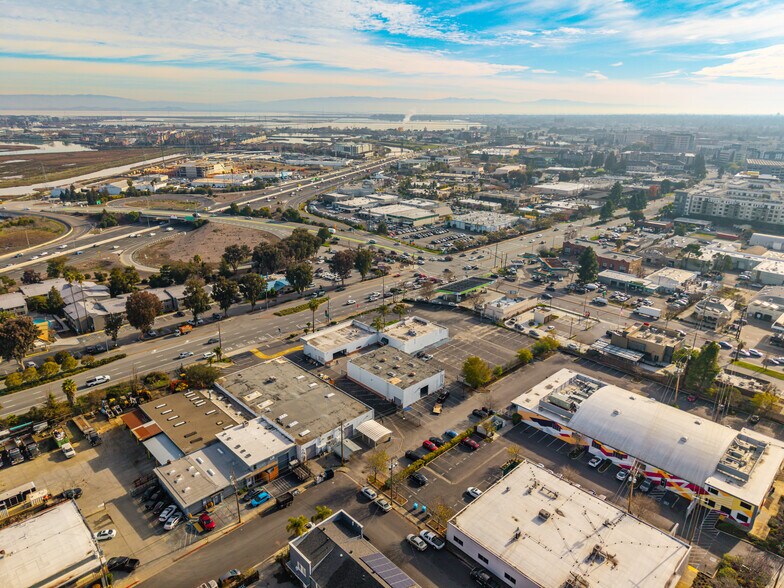 More Photos Of 450 Veterans Blvd, Redwood City Unknown For Lease