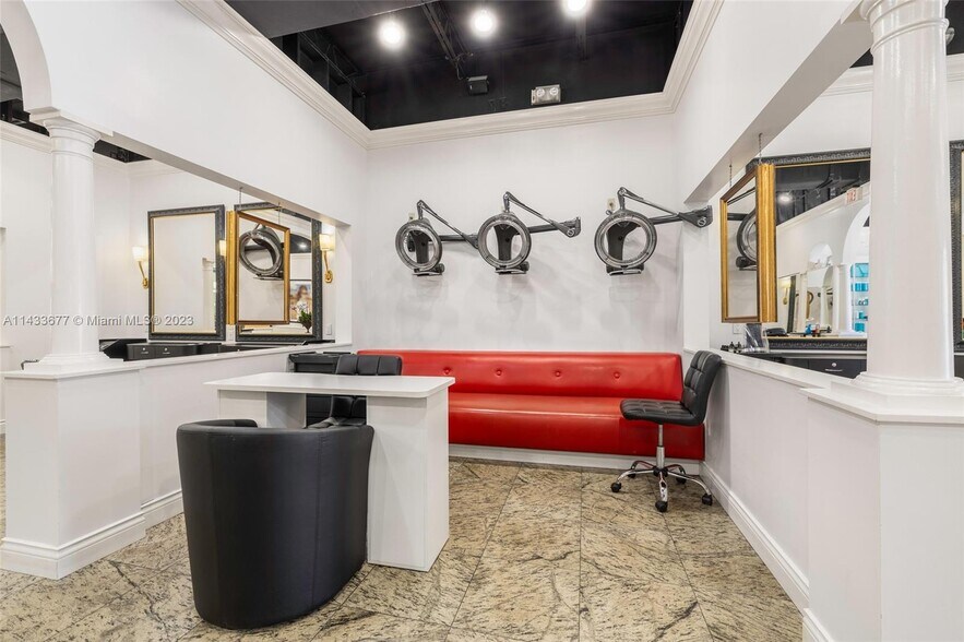 More Photos Of 520 Biltmore Way, Coral Gables Storefront Retail Office For Sale