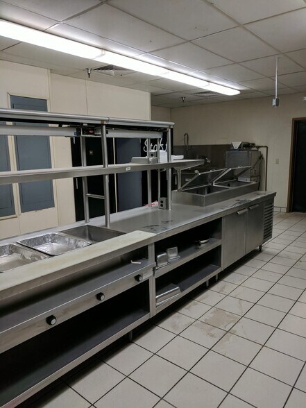 More Photos Of 1510 Bengal Dr, El Paso Storefront Retail Office For Lease