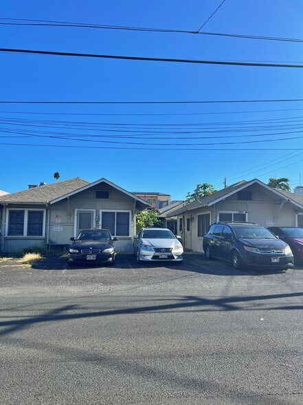 More Photos Of 2013 Young St, Honolulu Apartments For Sale