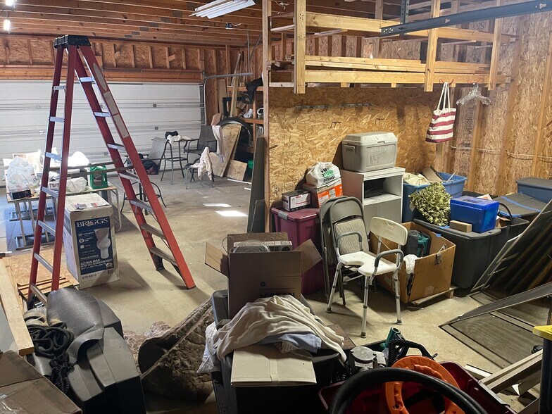 More Photos Of 10137 W HWY 30, Wanatah Flex For Sale