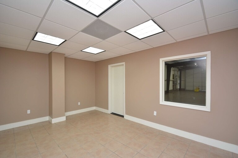 More Photos Of 5710 Star Ln, Houston Warehouse For Lease