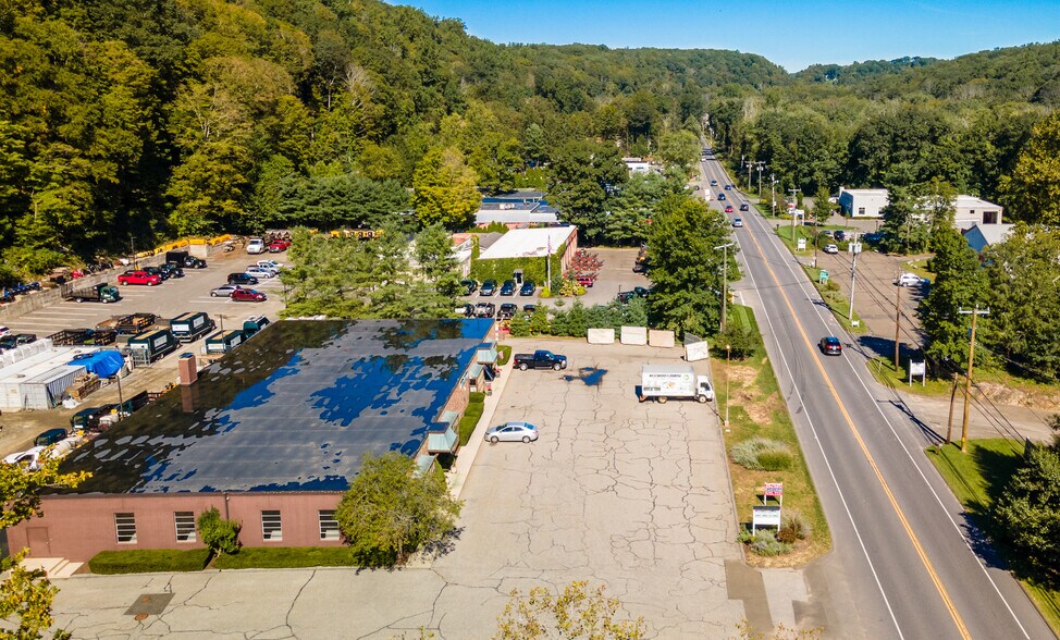 More Photos Of 631-643 Danbury Rd, Wilton Freestanding For Lease