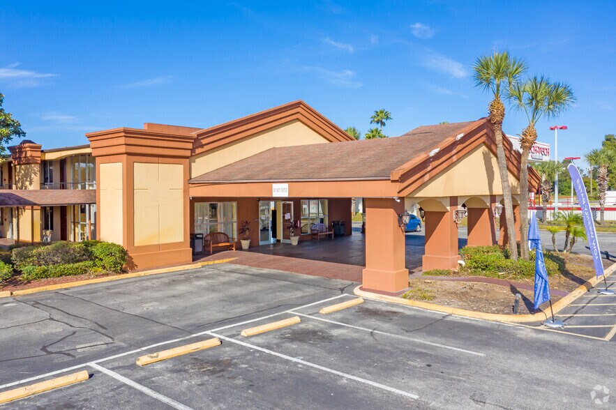 More Photos Of 8700 S Orange Blossom Trl, Orlando Hotel For Sale