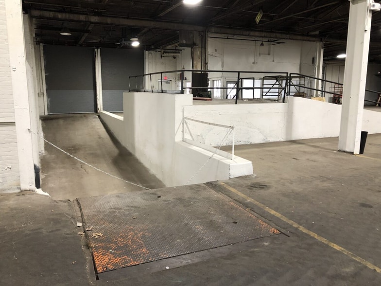 More Photos Of 665 Cambridge St, Worcester Manufacturing For Sale
