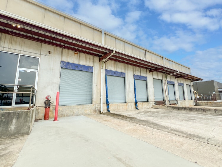 More Photos Of 7649 Townsend Pl, New Orleans Warehouse For Lease