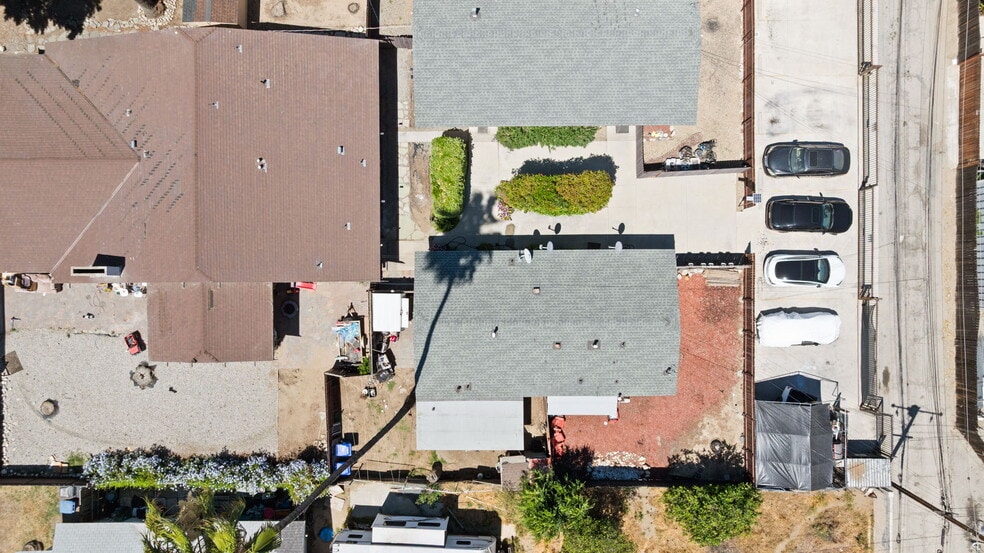 More Photos Of 480 W 18th St, San Bernardino Apartments For Sale