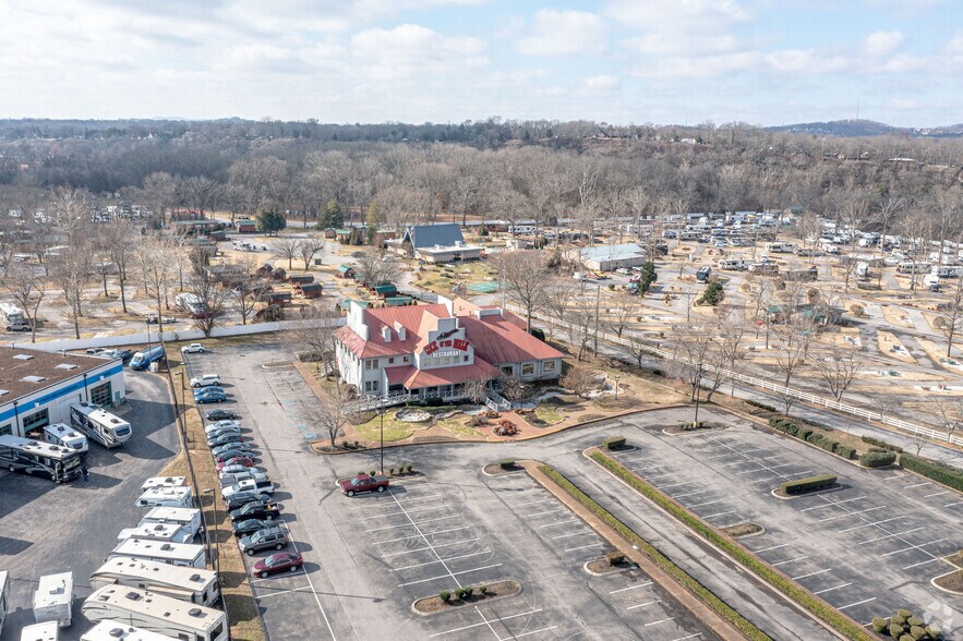 More Photos Of 2624 Music Valley Dr, Nashville Restaurant For Sale