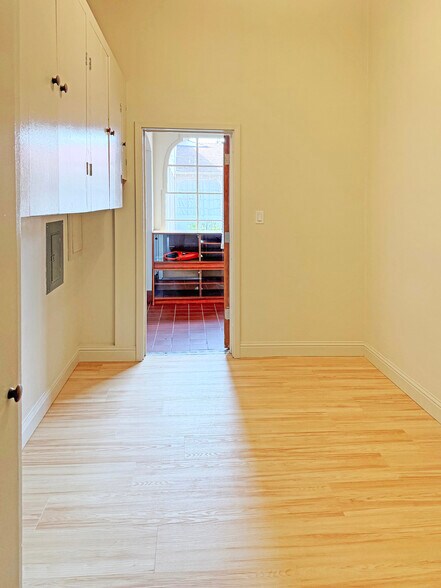 More Photos Of 1821 Catalina Ave, Berkeley Religious Facility For Lease