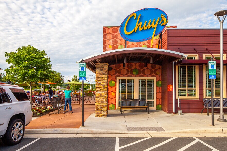 More Photos Of 21435 Epicerie Plz, Sterling Unknown For Lease