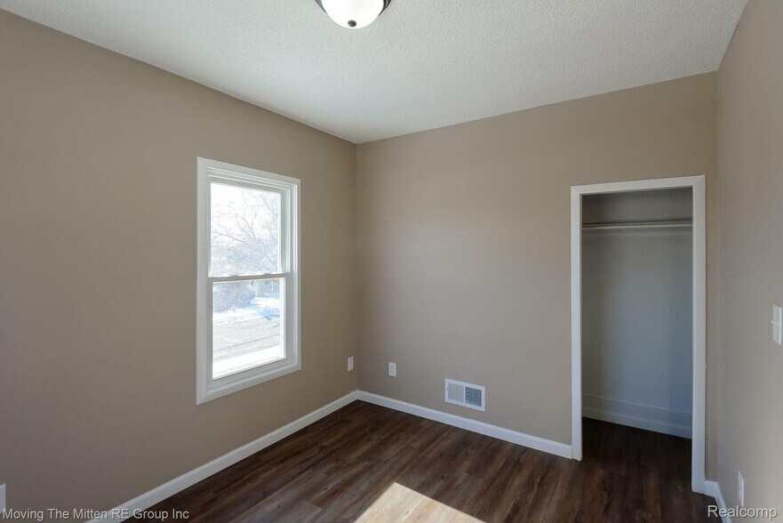 More Photos Of 230 Almyra Ave, Monroe Apartments For Sale