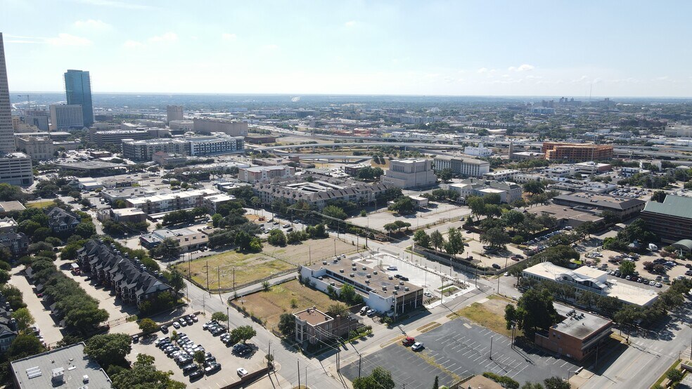 More Photos Of 910 Collier St, Fort Worth Loft Creative Space For Lease