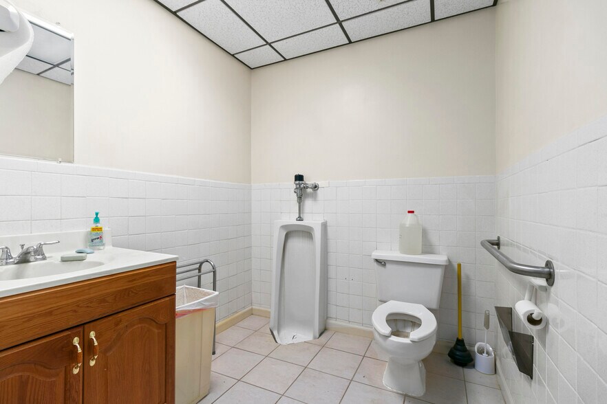 More Photos Of 13042 Tarpon Springs Rd, Odessa Religious Facility For Sale