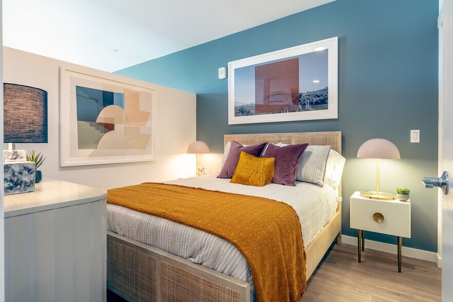 More Photos Of 2309 S Jackson St, Seattle Apartments For Lease