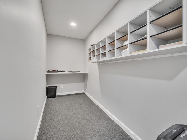 More Photos Of 4018 12th St NW, Canton Light Manufacturing For Sale