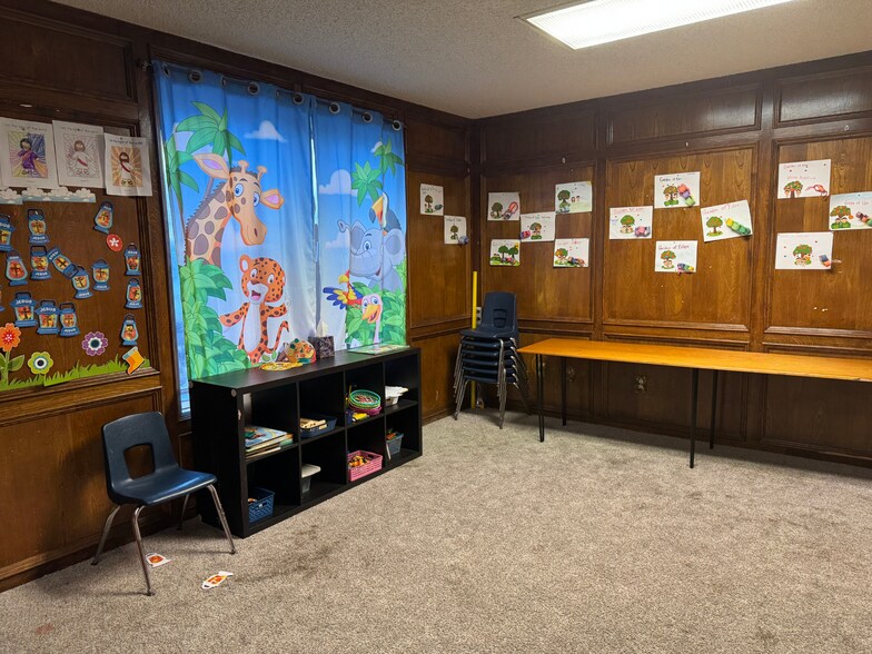 More Photos Of 902 Holland Ave, Galena Park Religious Facility For Sale