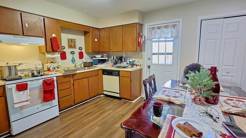 More Photos Of 1444 Oakwood Dr, Greenville Apartments For Sale
