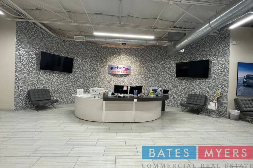 More Photos Of 8730 King George Dr, Dallas Service For Sale