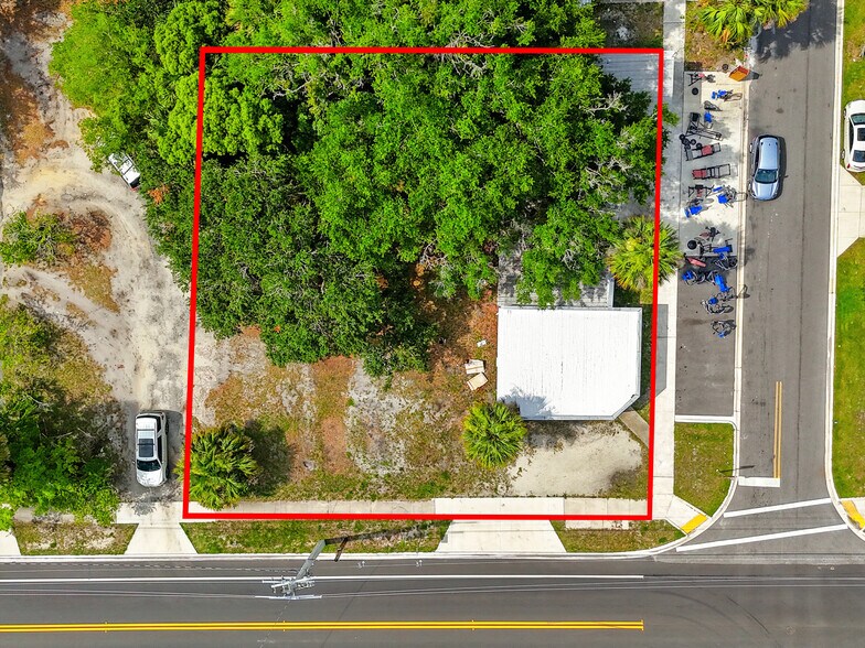 More Photos Of 1321 St Johns Ave, Palatka Service For Sale