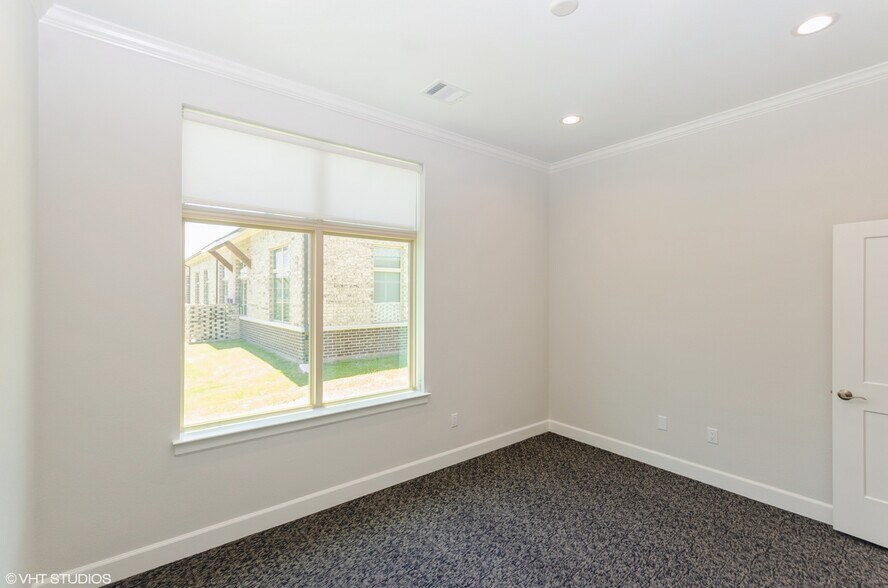 More Photos Of 3801 N Central Expy, McKinney Medical For Sale