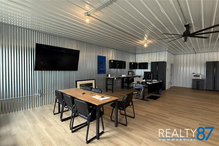 More Photos Of 3230 Center Point Rd, Robins Flex For Lease