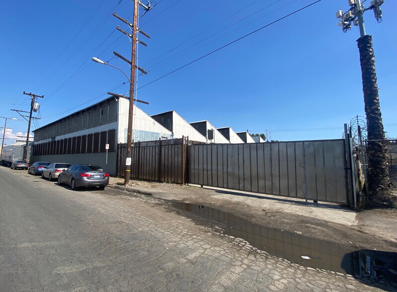 Primary Photo Of 3954 Whiteside St, Los Angeles Warehouse For Lease