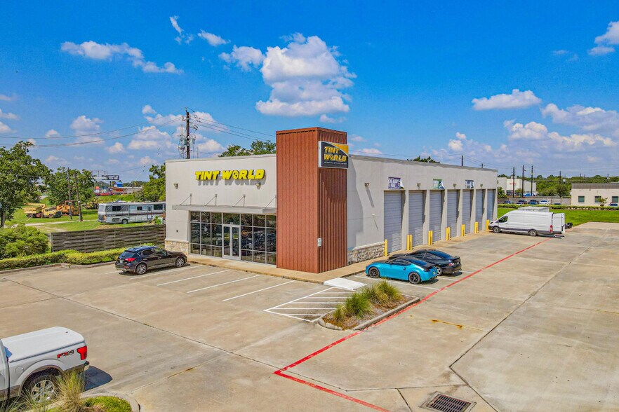 Primary Photo Of 1424 FM 528 rd, Webster General Retail For Sale