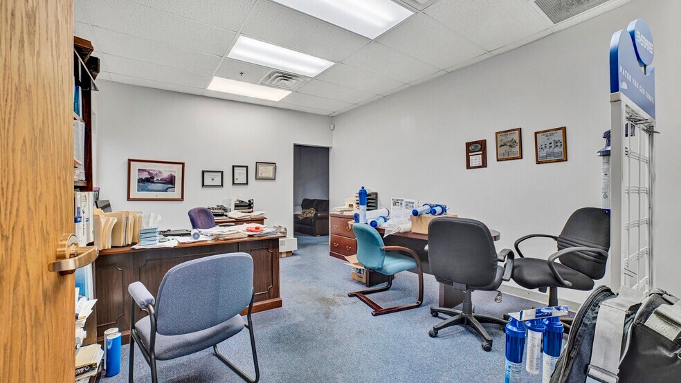 More Photos Of 961 N Main St, Mansfield Warehouse For Lease