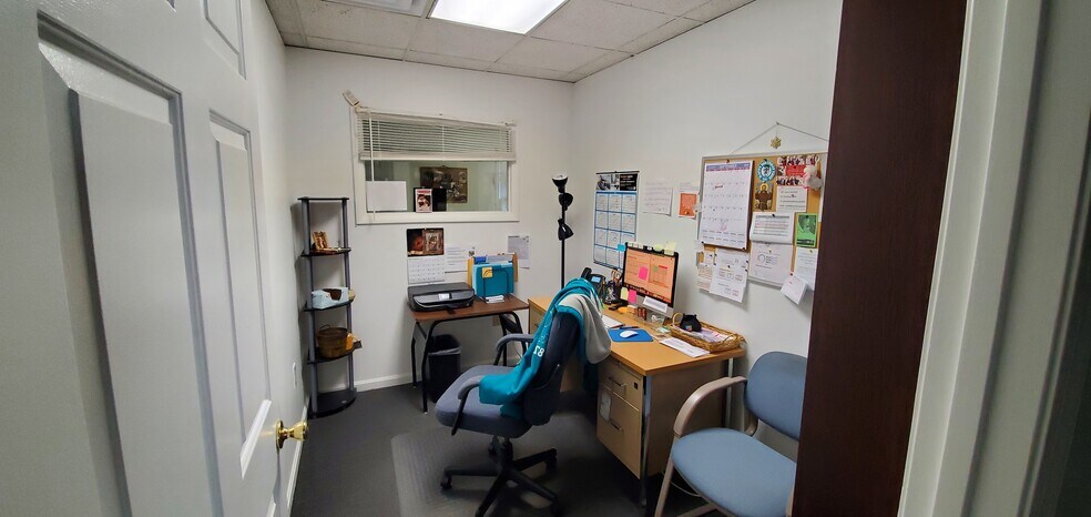 More Photos Of 22B John Marshall St, Warrenton Office For Lease