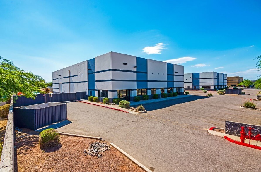 More Photos Of 1418 N Eliseo C Felix Jr Way, Avondale Warehouse For Lease