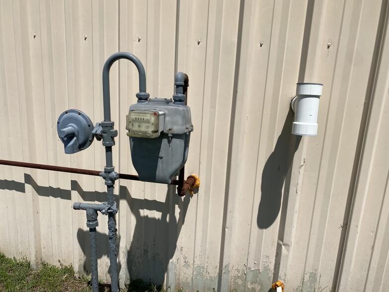 More Photos Of 713 Gray Ln, Mount Pleasant Manufacturing For Sale