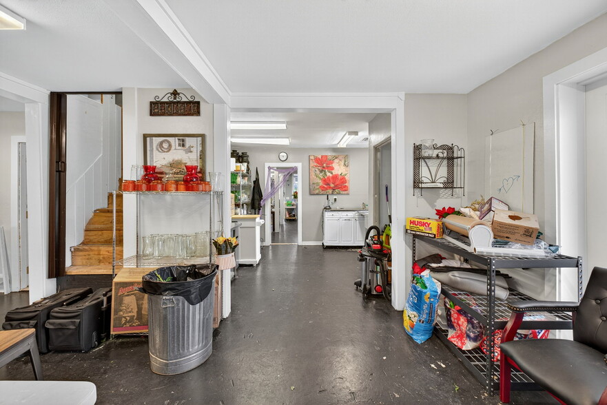 More Photos Of 237 E Plymouth Ave, Deland Freestanding For Sale