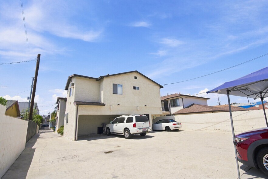 More Photos Of 5328 Auckland Ave, North Hollywood Apartments For Sale