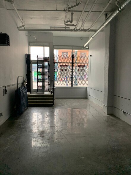 More Photos Of 138 E Hastings St, Vancouver Apartments For Lease