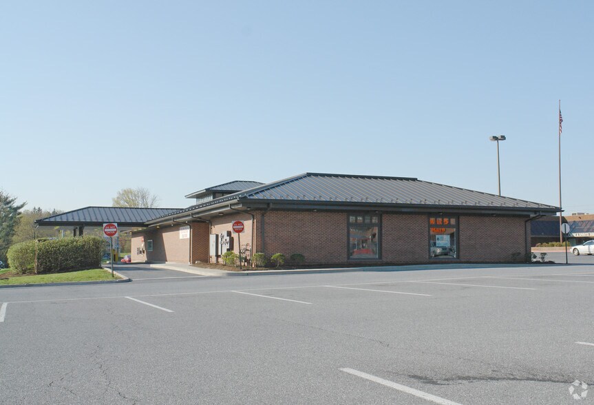 More Photos Of 4450 Oakhurst Blvd, Harrisburg Unknown For Lease