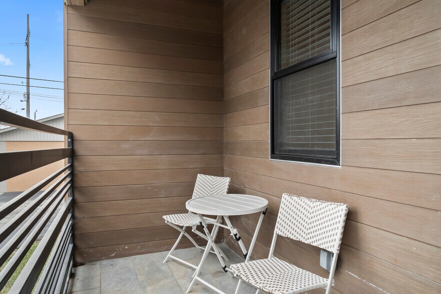 More Photos Of 1807 Logan Ave, Knoxville Multifamily For Sale