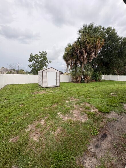 More Photos Of 640-650 E Grapefruit Ave, Lake Alfred Specialty For Sale