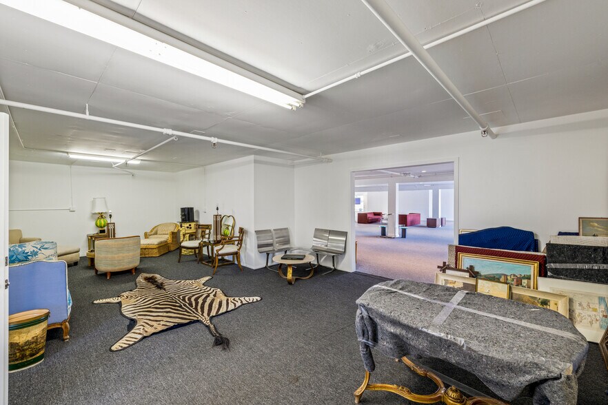 More Photos Of 4775-4779 E Ramon Rd, Palm Springs Warehouse For Sale