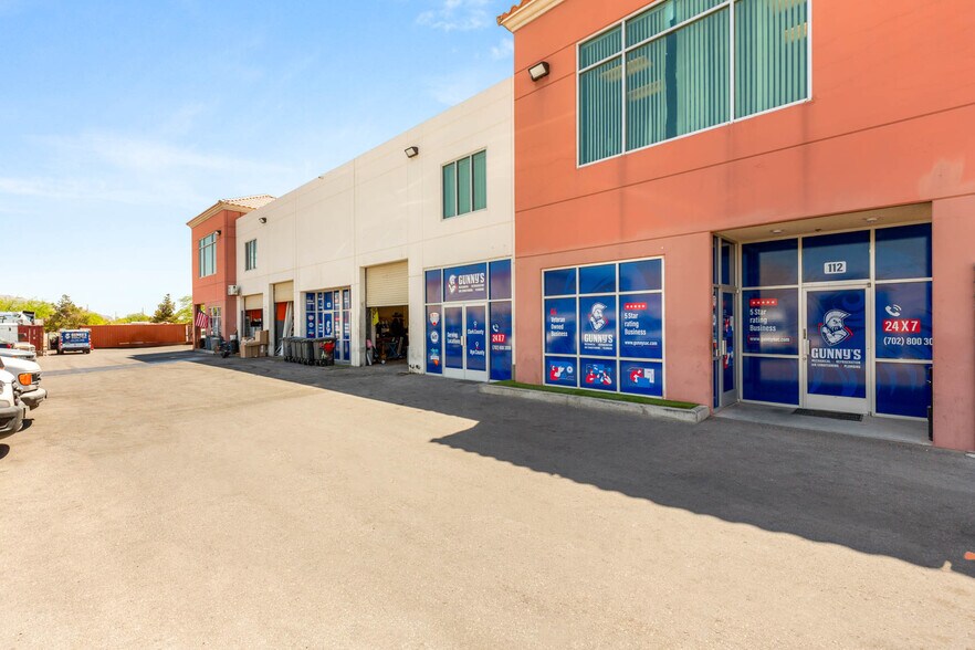 More Photos Of 4570 Donovan Way, North Las Vegas Light Distribution For Sale