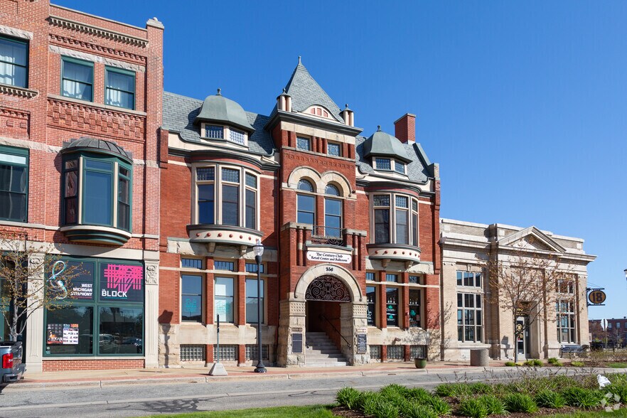 More Photos Of 356 W Western Ave, Muskegon Storefront For Sale